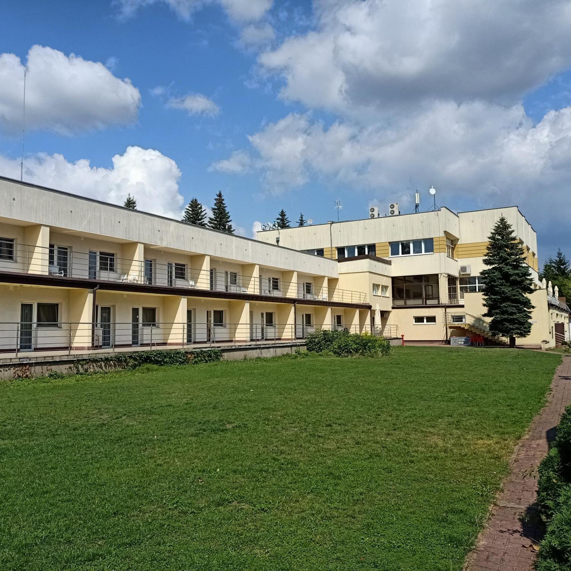 Geovita W Jadwisinie Buitenkant foto