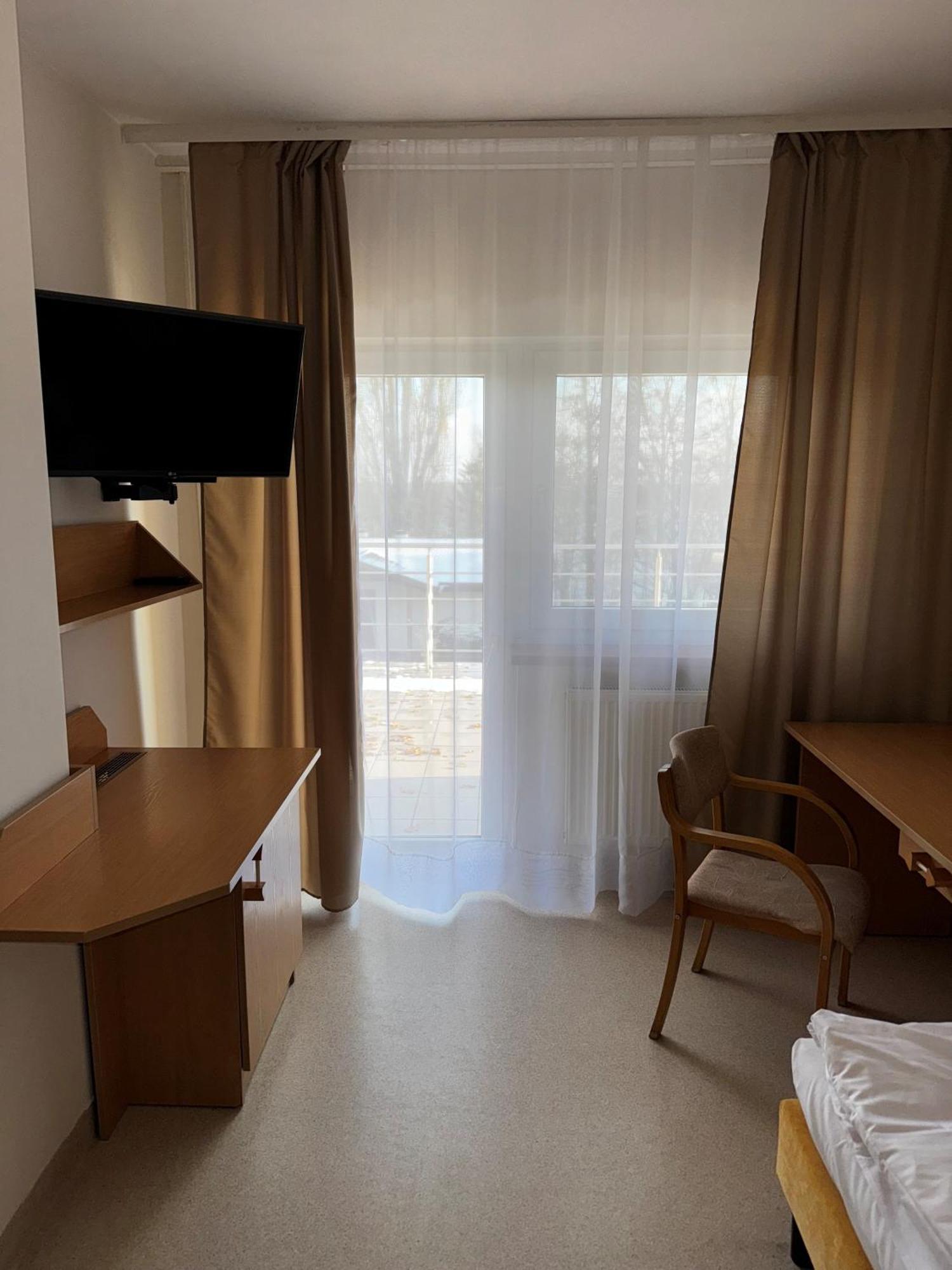 Geovita W Jadwisinie Buitenkant foto