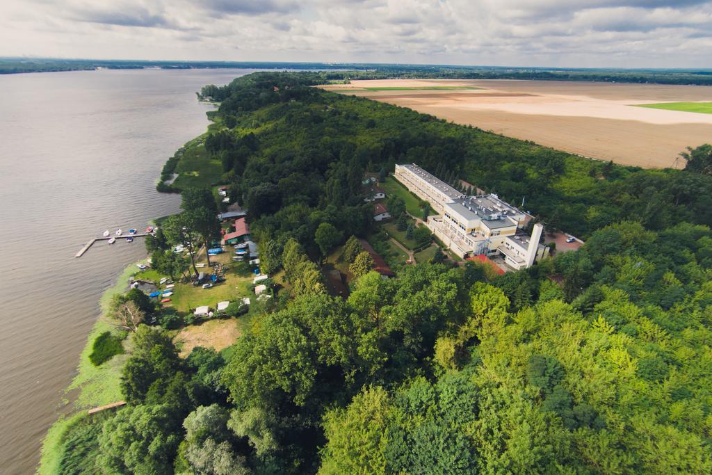 Geovita W Jadwisinie Buitenkant foto
