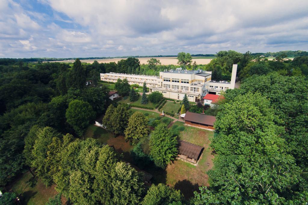 Geovita W Jadwisinie Buitenkant foto
